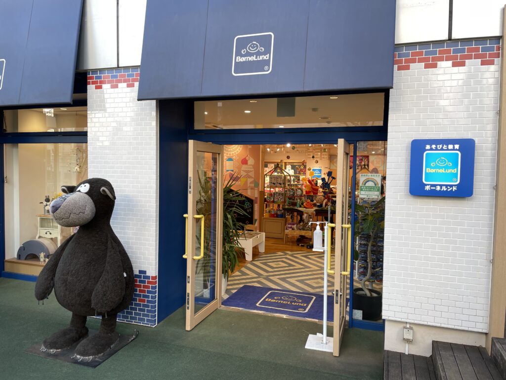 お店が春の装いに変身しました!
